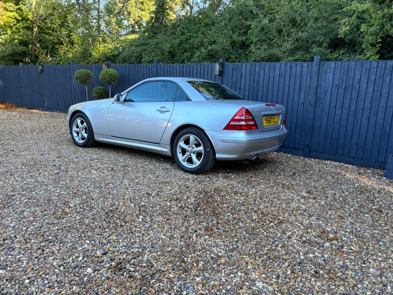 MERCEDES-BENZ SLK