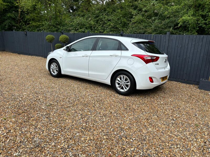 HYUNDAI I30
