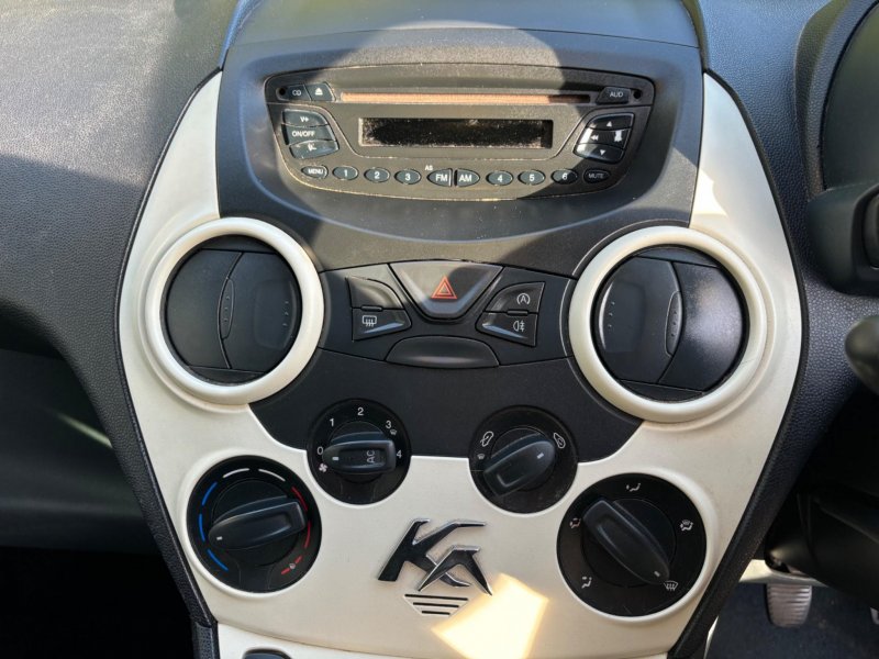 FORD KA
