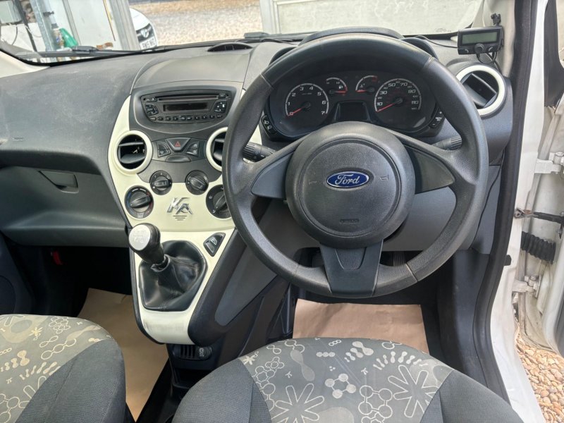 FORD KA