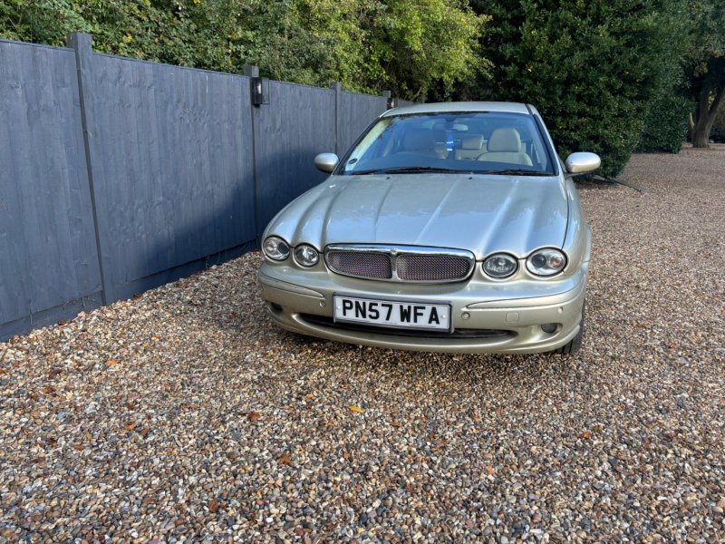 JAGUAR X-TYPE