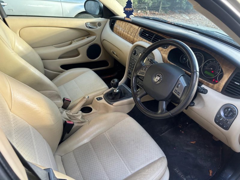 JAGUAR X-TYPE