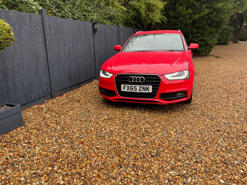 AUDI A4 AVANT