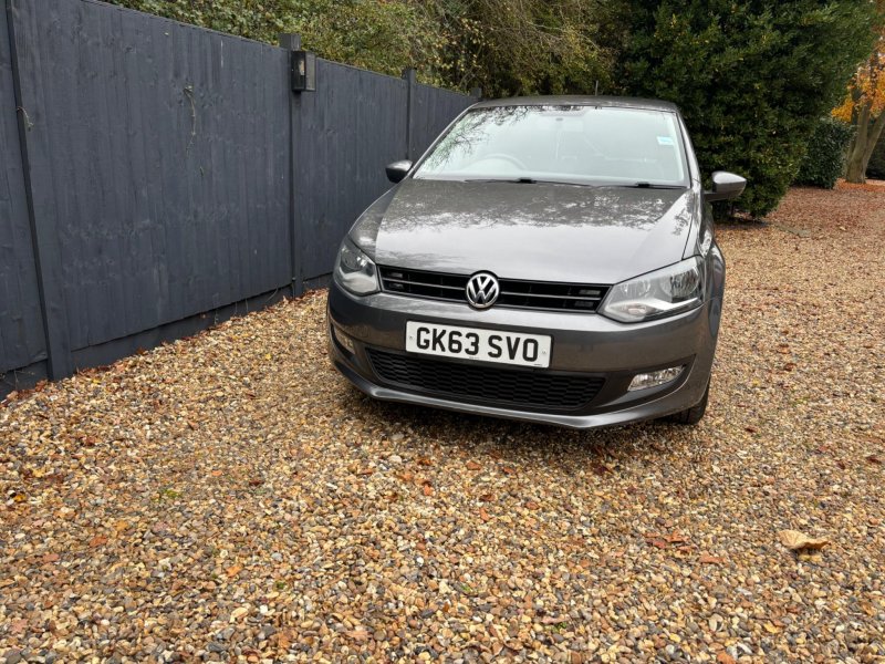 VOLKSWAGEN POLO
