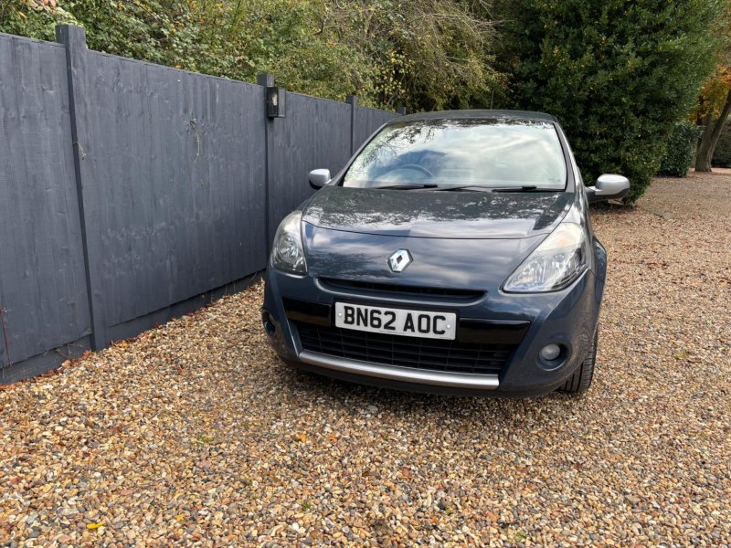 RENAULT CLIO