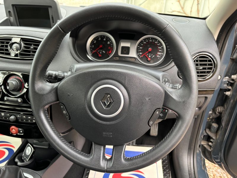 RENAULT CLIO