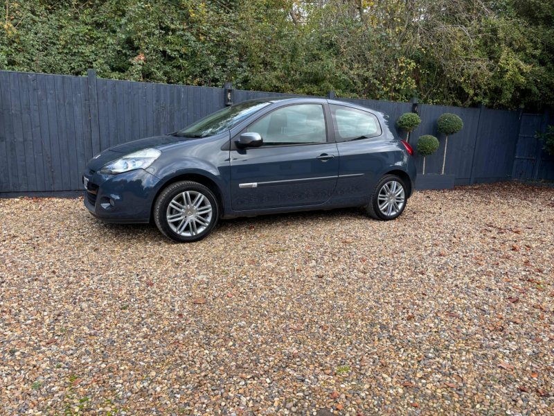 RENAULT CLIO