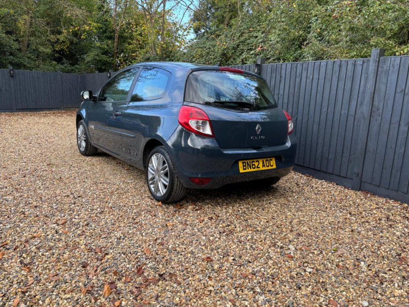 RENAULT CLIO