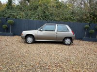 RENAULT 5