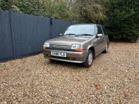 RENAULT 5