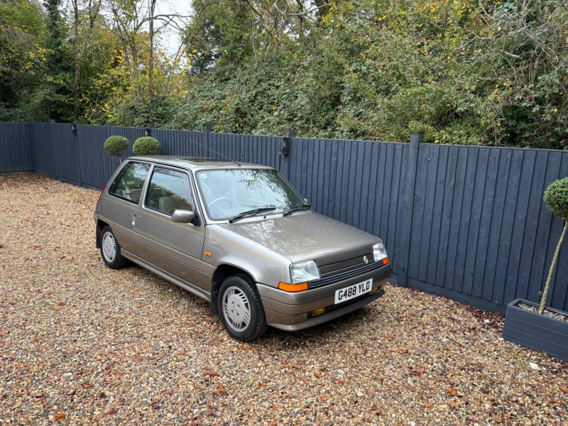 RENAULT 5
