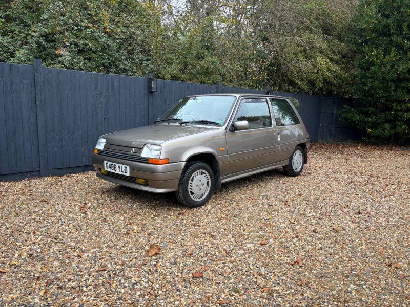 RENAULT 5