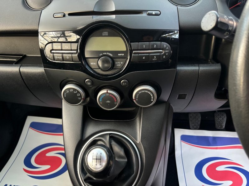 MAZDA MAZDA2