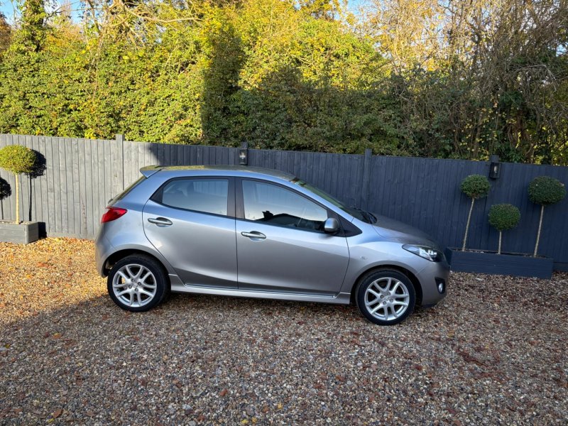 MAZDA MAZDA2