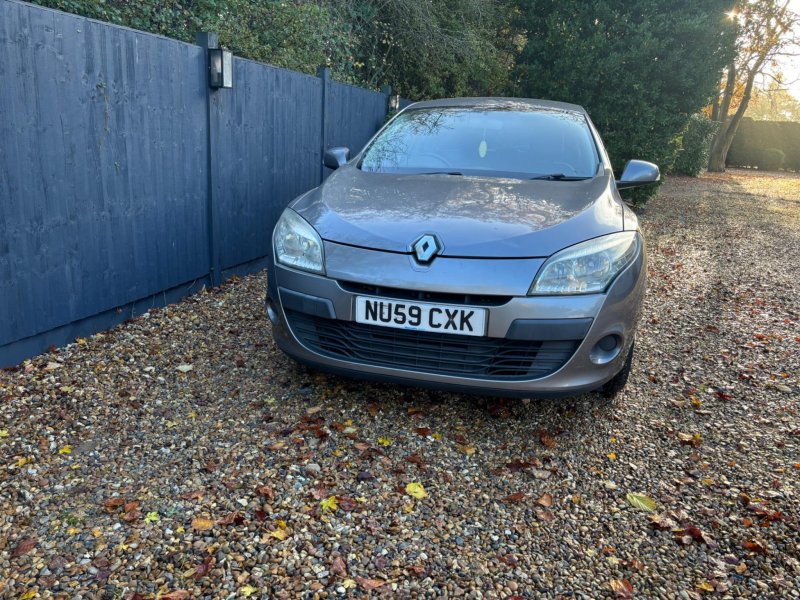 RENAULT MEGANE