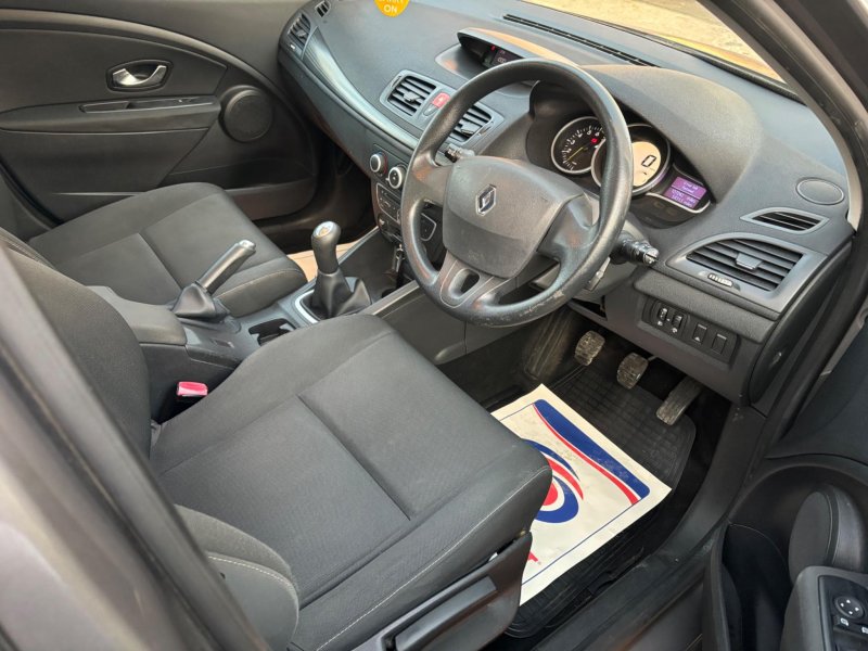 RENAULT MEGANE
