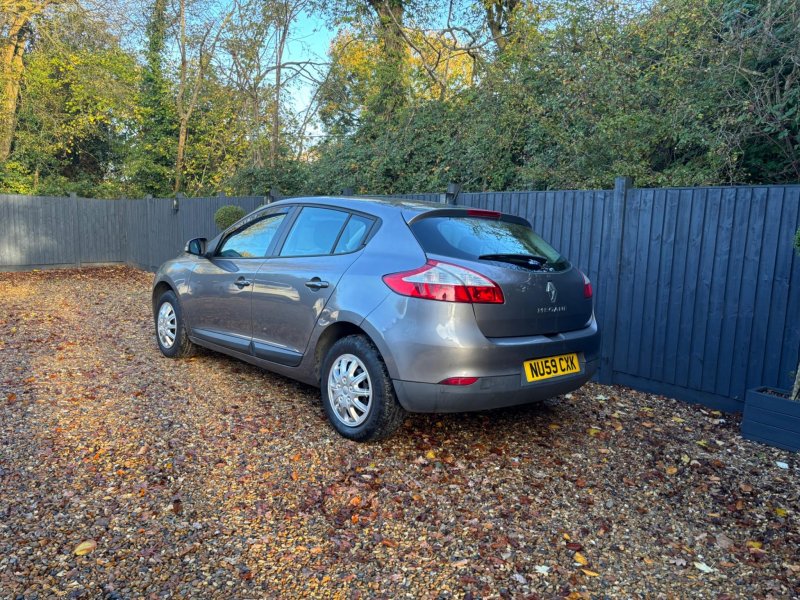 RENAULT MEGANE