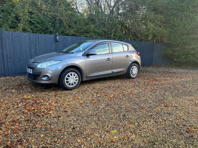 RENAULT MEGANE