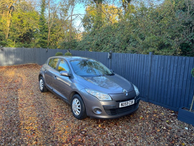 RENAULT MEGANE