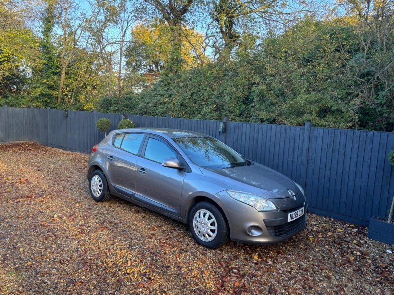 RENAULT MEGANE