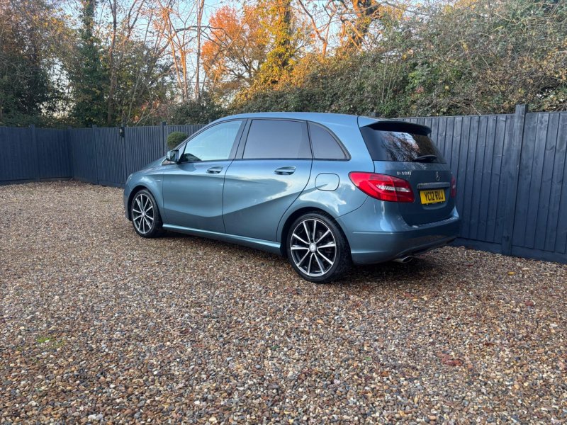 MERCEDES-BENZ B CLASS