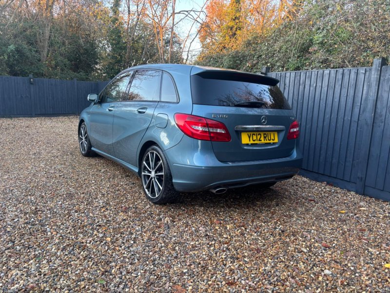 MERCEDES-BENZ B CLASS