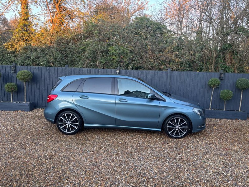 MERCEDES-BENZ B CLASS