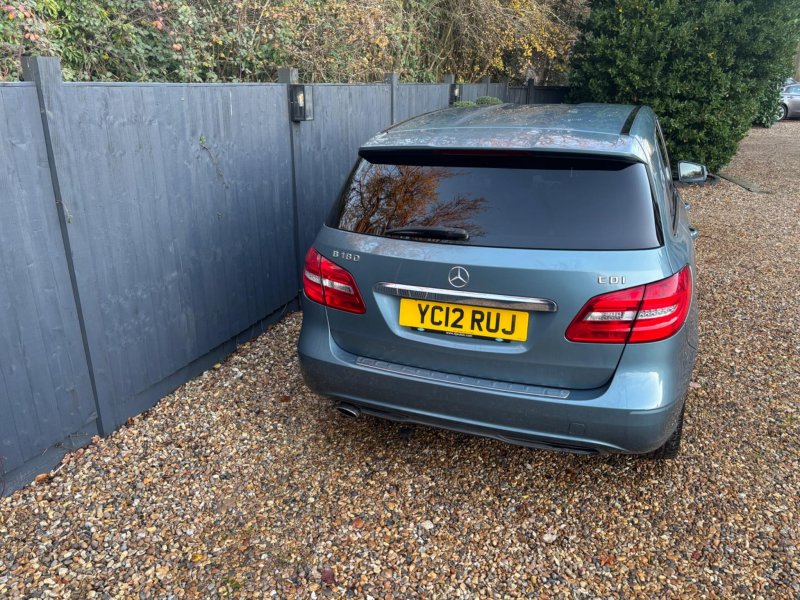 MERCEDES-BENZ B CLASS